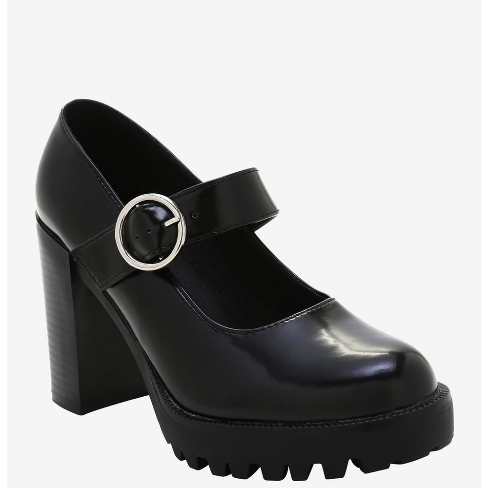 NWT Hot Topic O-Buckle Platform Heeled Mary Janes- Size 11